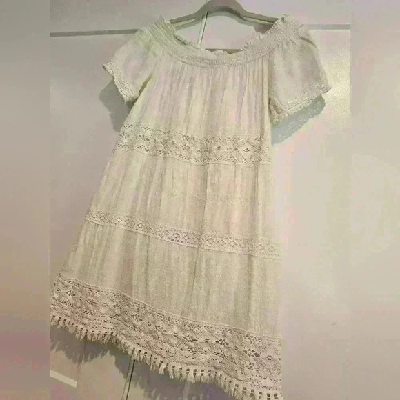 AE White Off The Shoulder Shift Dress - Picture 2 of 6